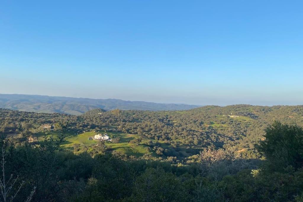 הוילה לה פואבלה דה לוס אינפאנטס Casa Cortijo En Dehesa Sierra Leon מראה חיצוני תמונה