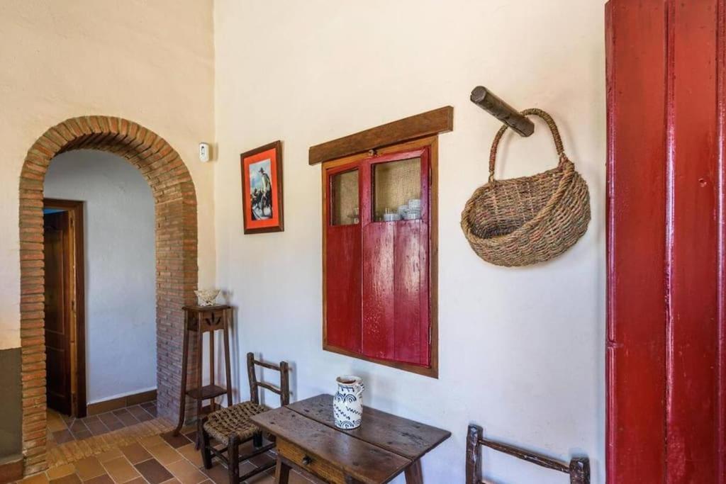 הוילה לה פואבלה דה לוס אינפאנטס Casa Cortijo En Dehesa Sierra Leon מראה חיצוני תמונה